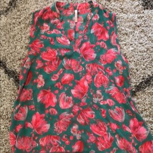 Sleeveless sheer Top